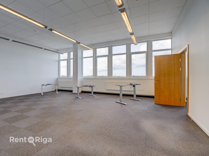 Качественный, компактный офис в отреставрированном здании  Ganību dambī 24D.  Офис Рига - изображение 2
