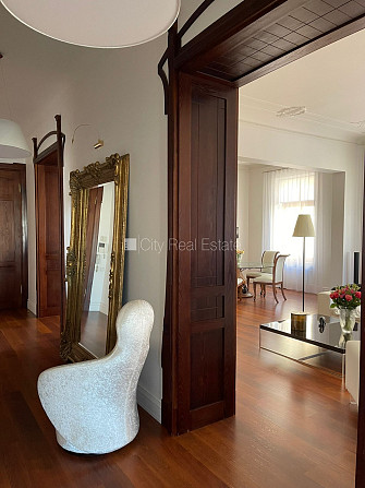 Новостройка, зеленая территория, территория обнесена забором, бесплатная Юрмала - изображение 3