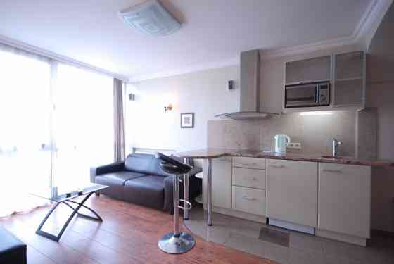 Долгосрочная аренда с 1 сентября: меблированная двухкомнатная квартира-студия в Рига