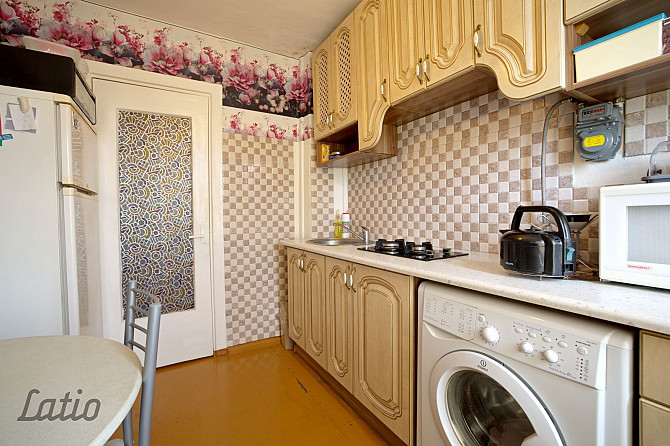 Pārdod gaišu 2-istabu dzīvokli 103.sērijas ēkas 4.stāvā. Logi vērsti uz dienvidaustrumu pusi. Daudzd Рига - изображение 5