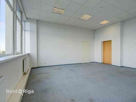 Качественный, компактный офис в отреставрированном здании  Ganību dambī 24D.  Офис Rīga