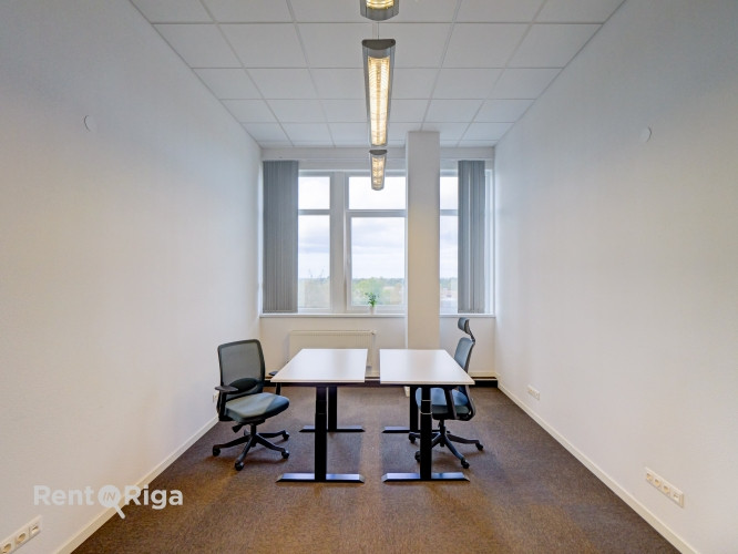 Kvalitatīvs, kompakta izmēra birojs renovētā ēkā  Ganību dambī 24D.  Birojs atrodas ēkas Rīga - foto 2
