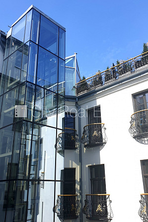 Дача, закрытая территория, место для машины, 2 шт. веранды, изолированные комнаты 4 Рига - изображение 19