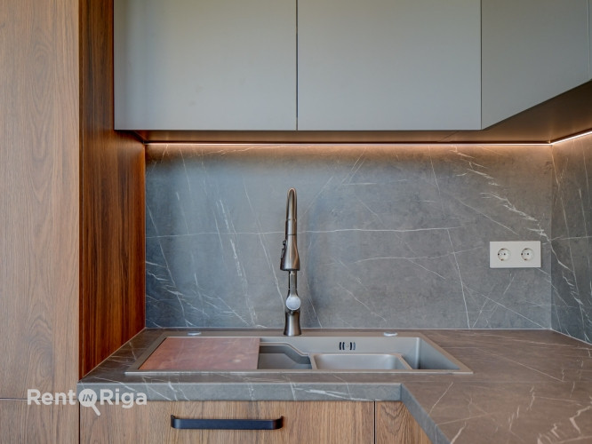 Pārdod pilnībā renovētu dzīvokli ar balkonu!  Dzīvoklis ir gatavs uzņemt jaunos saimniekus Rīga - foto 14