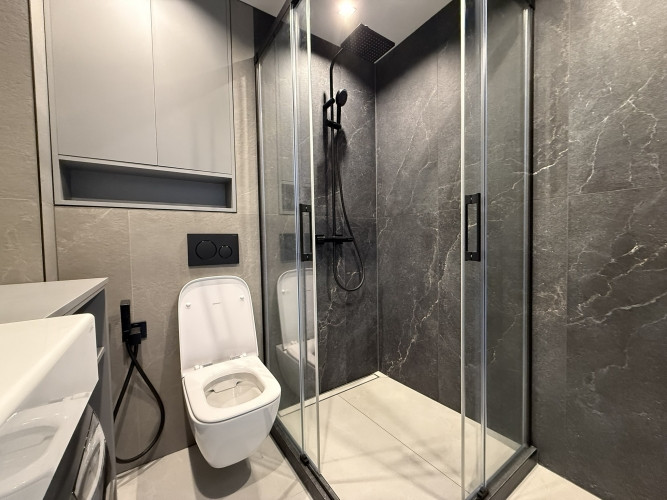 Pārdod pilnībā renovētu dzīvokli ar balkonu!  Dzīvoklis ir gatavs uzņemt jaunos saimniekus Rīga - foto 9