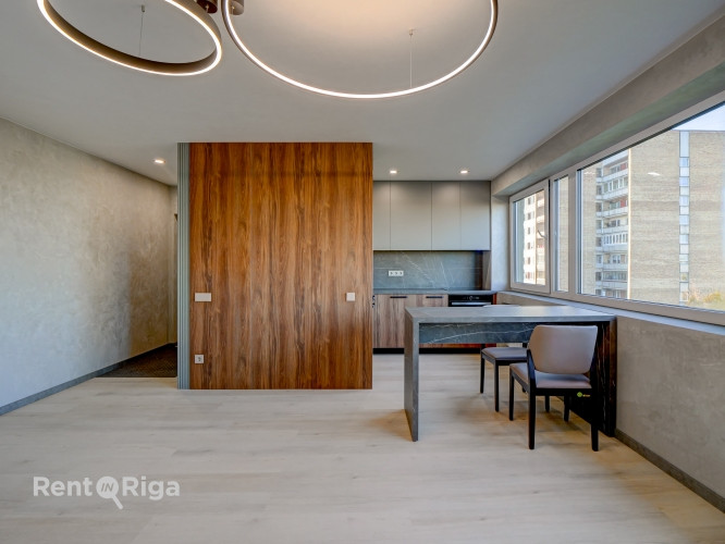 Pārdod pilnībā renovētu dzīvokli ar balkonu!  Dzīvoklis ir gatavs uzņemt jaunos saimniekus Rīga - foto 11