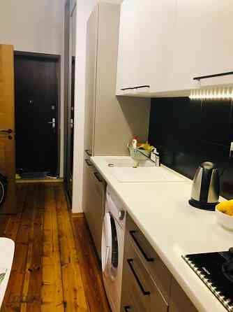 Pārdod trīs vienistabas dzīvokļus Rīgā, Grīziņkalna rajonā, Lienes ielā 9 (visus trīs kopā).
Dzīvokļ Рига