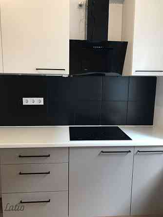 Pārdod trīs vienistabas dzīvokļus Rīgā, Grīziņkalna rajonā, Lienes ielā 9 (visus trīs kopā).
Dzīvokļ Рига