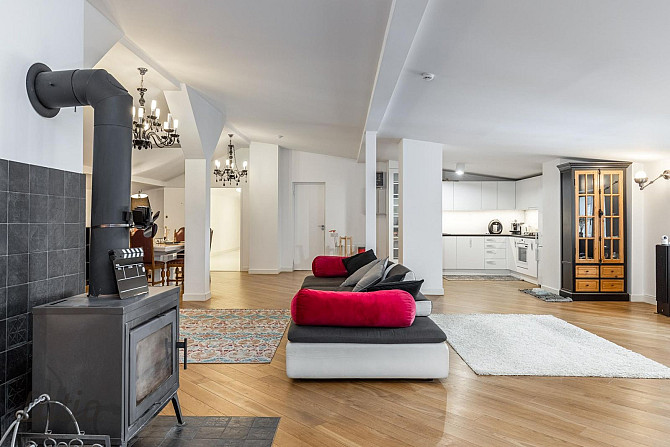 Plašs penthauss Rīgas centrā  lieliska dzīvesvieta un investīcija

Pārdošanā unikāls 240 m penthauss Рига - изображение 1