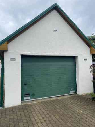 В продаже просторный и многофункциональный дом в Огре с двумя отдельными Огре и Огрский край