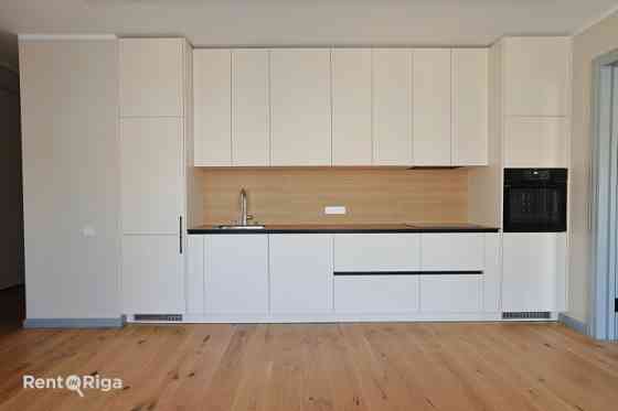 Funkcionāli pārdomāts un moderns dzīvoklis Rīgas vēsturiskajā centrā.  Piedāvājumā ir elegants 2 ist Rīga