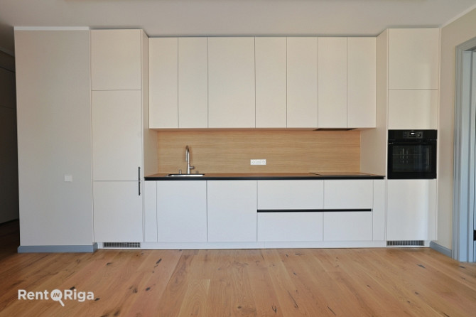 Funkcionāli pārdomāts un moderns dzīvoklis Rīgas vēsturiskajā centrā.  Piedāvājumā ir elegants 2 ist Рига - изображение 3