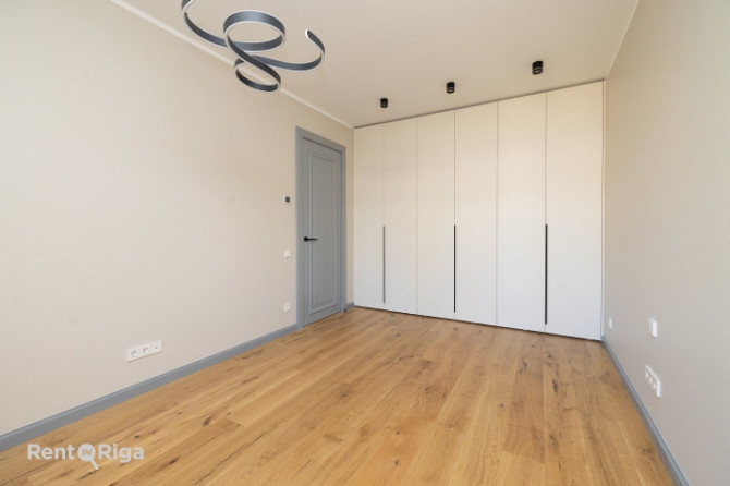 Funkcionāli pārdomāts un moderns dzīvoklis Rīgas vēsturiskajā centrā.  Piedāvājumā ir elegants 2 ist Рига - изображение 7