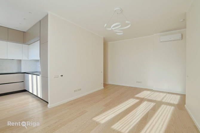 Funkcionāli pārdomāts un moderns dzīvoklis Rīgas vēsturiskajā centrā.  Piedāvājumā ir elegants 3 ist Рига - изображение 6