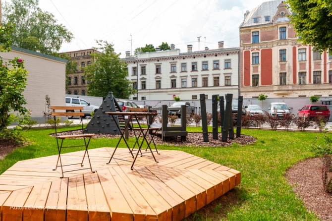 Pārdod neremontētu 3 istabu dzīvokli renovētā koka mājā ar logiem uz dienvidu pusi. Rīga - foto 6