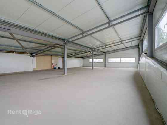 Производственные помещения в Плявниэки без отопления. Арендная ставка указана Рига