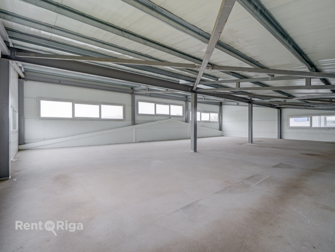 Производственные помещения в Плявниэки без отопления. Арендная ставка указана Рига - изображение 1