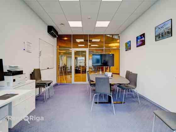 Офисные помещения в Плявниеках, на территории офисно-складского комплекса, на 2-м Рига