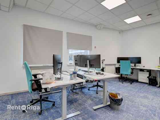 Офисные помещения в Плявниеках, на территории офисно-складского комплекса, на 2-м Рига