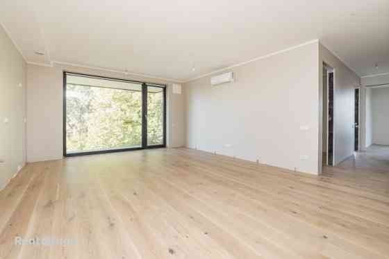 Jaunajā projektā Zelta Ozols ir pieejami 26 mūsdienīgi dzīvokļi, kuri ir piemēroti cilvēkiem, kas no Рига