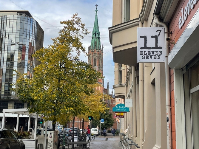 Tiek pārdots elegants dzīvoklis pilnībā renovētā vēsturiskā ēkā. Dzīvoklis pārdodas ar Rīga - foto 3