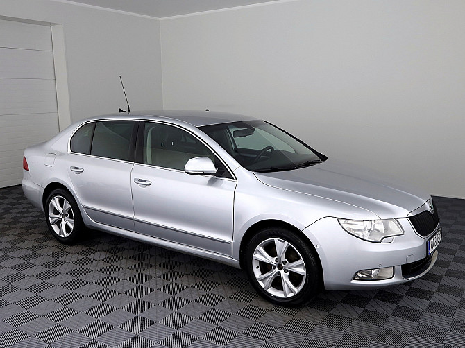 Skoda Superb Highline ATM 2.0 TDI 125kW Tallina - foto 1