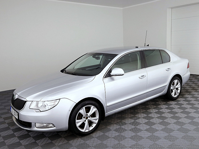 Skoda Superb Highline ATM 2.0 TDI 125kW Tallina - foto 2
