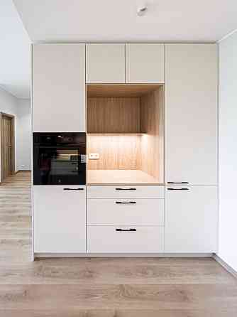 Новостройка, благоустроенный озеленённый двор, возможность аренды подземной Рига