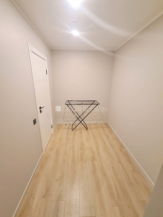 Здание во дворе, реновированный дом, закрытый двор, вход с улицы и со двора, лифт, Рига - изображение 12