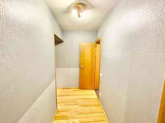 Продаётся просторная и полностью оборудованная квартира с долей в праве Рига