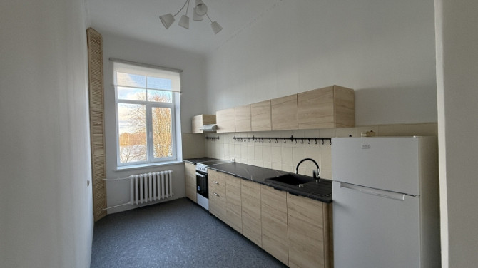 Сдаётся 3-комнатная квартира с видом на Старую Ригу и Даугаву  улица Баускaс 134a. Рига - изображение 1