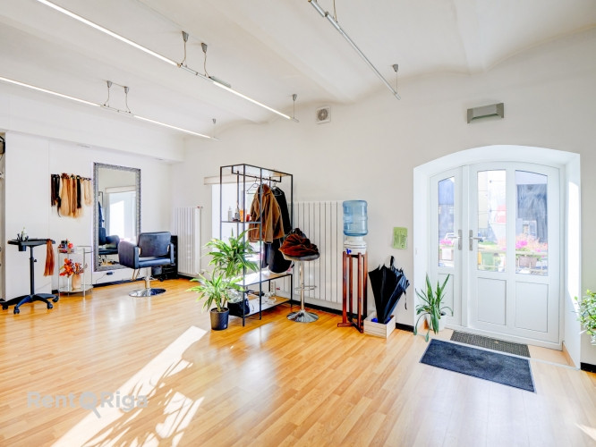 Коммерческие помещения на первом этаже  идеально подходят для салона или сферы Рига - изображение 4