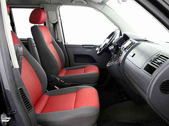 Volkswagen Caravelle Comfortline ATM 2.5 TDI 96kW Таллин