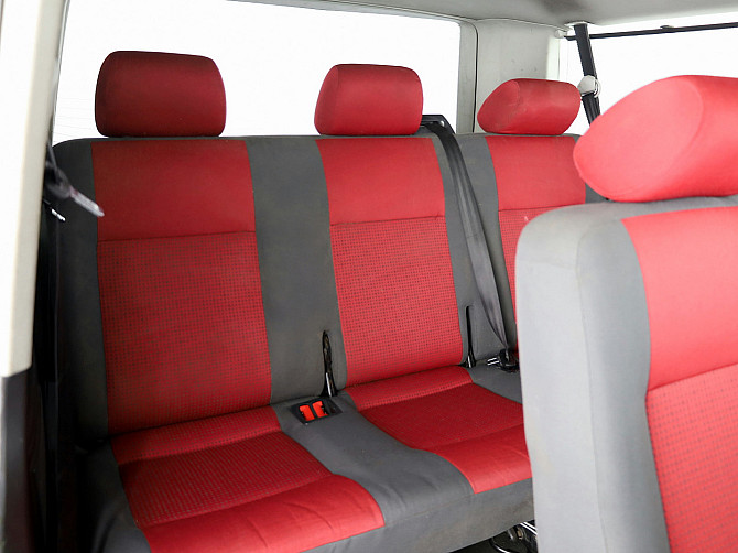 Volkswagen Caravelle Comfortline ATM 2.5 TDI 96kW Таллин - изображение 8