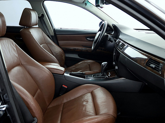 BMW 330 xDrive Executive ATM 3.0 XD 170kW Таллин - изображение 6