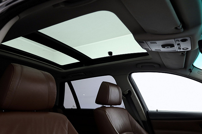 BMW 330 xDrive Executive ATM 3.0 XD 170kW Таллин - изображение 8