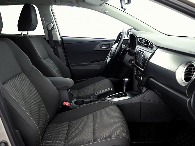 Toyota Auris Linea Sol LPG ATM 1.6 97kW Таллин - изображение 6