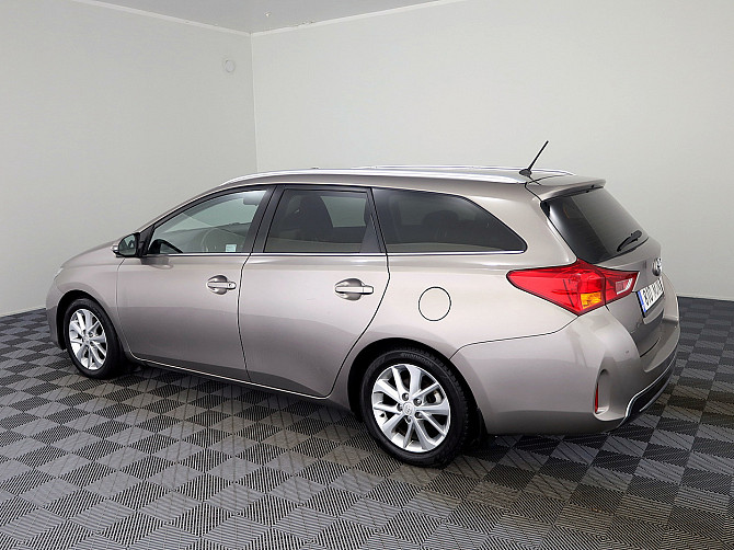 Toyota Auris Linea Sol LPG ATM 1.6 97kW Таллин - изображение 4