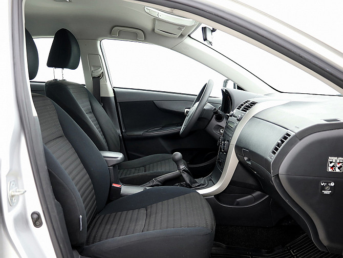 Toyota Corolla Linea Sol A-C 1.6 91kW Таллин - изображение 6