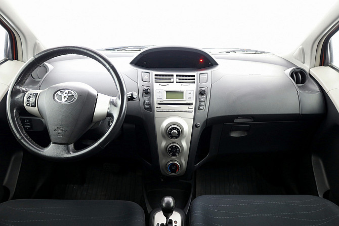 Toyota Yaris Linea Sol ATM 1.3 64kW Таллин - изображение 5