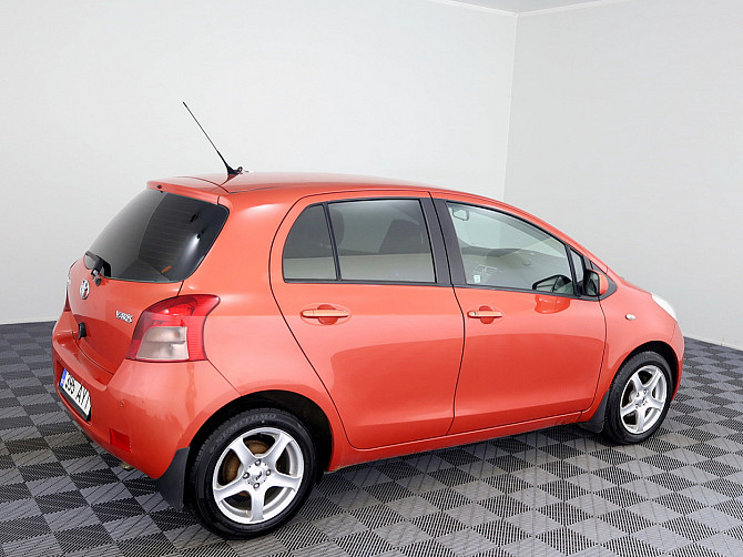 Toyota Yaris Linea Sol ATM 1.3 64kW Таллин - изображение 3