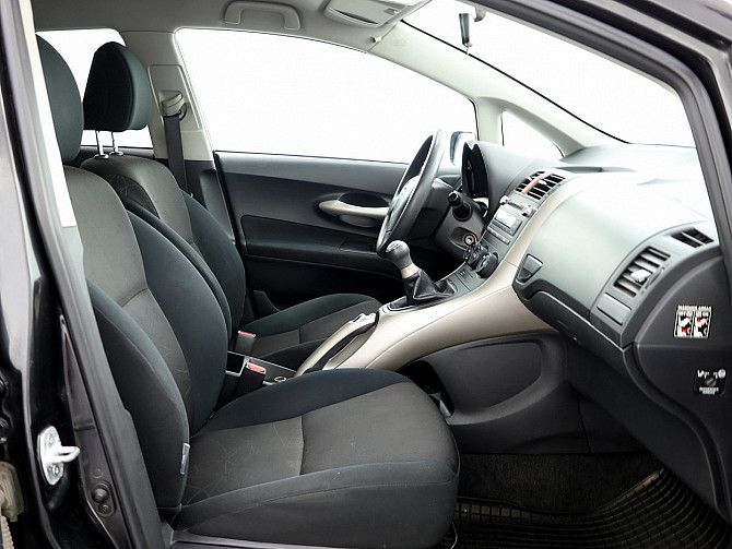 Toyota Auris Linea Sol 1.4 71kW Таллин - изображение 6