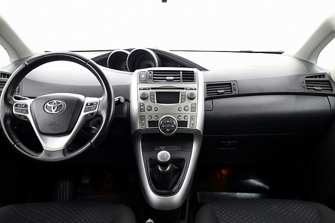 Toyota Verso Linea Sol 2.0 D-4D 93kW Таллин - изображение 5