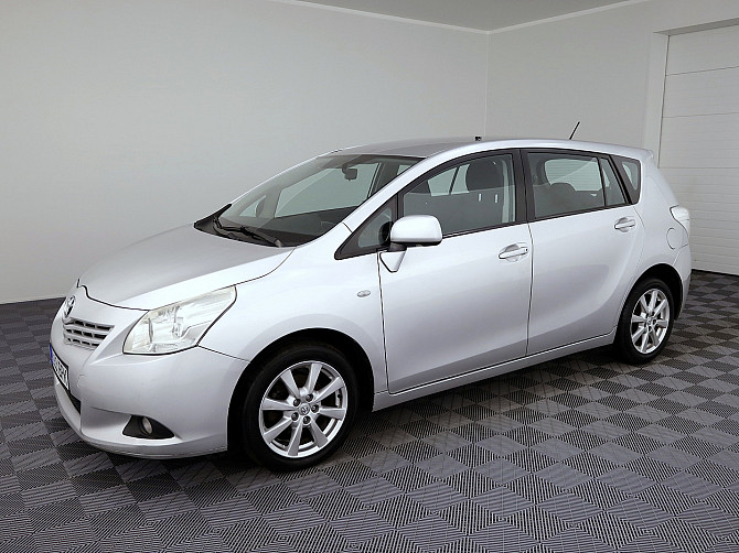 Toyota Verso Linea Sol 2.0 D-4D 93kW Таллин - изображение 2