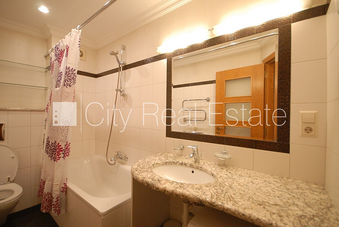 Эта квартира сдается в аренду посуточно (краткосрочная аренда), стоимость аренды Рига - изображение 9