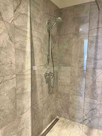 Фасадный дом, реновированный дом, фасад с декоративной штукатуркой, закрытый Рига