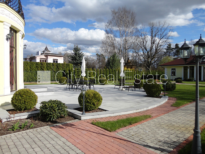 Фасадный дом, реновированный дом, фасад с декоративной штукатуркой, закрытый Рига - изображение 18