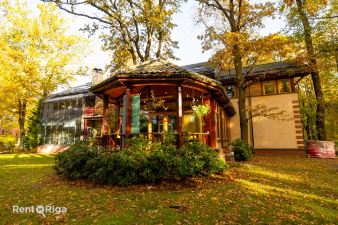 Daudzfunkcionāla ēka labā stāvoklī un ērtā atrašanās vietā.  Platības:  1. stāvs  410 m Rīga - foto 3