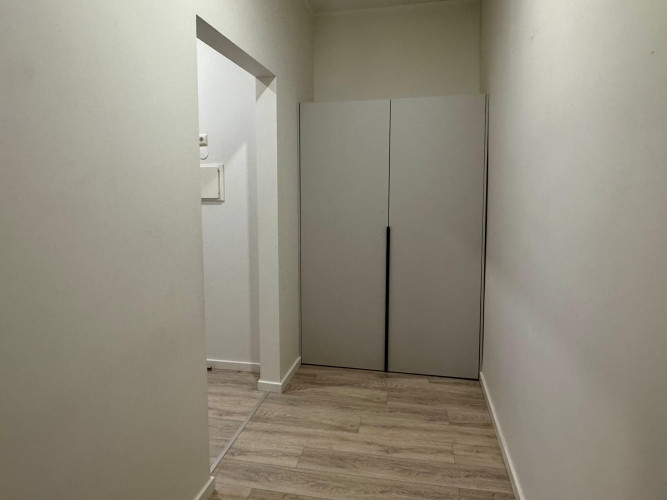 Mēbelēts Studio dzīvoklis Rīgas Centrā.  Tas atrodās restaurētā vēsturiskā jūgendstila Rīga - foto 9