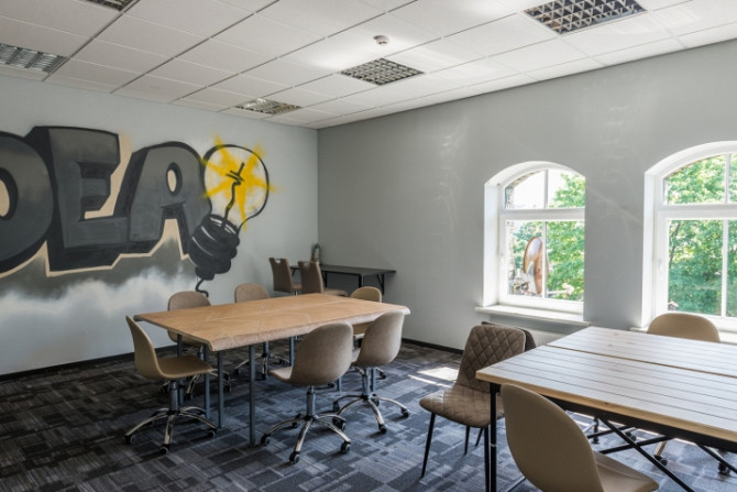 Полностью оборудованный офис на 6 рабочих мест  Предлагаем полностью Рига - изображение 3